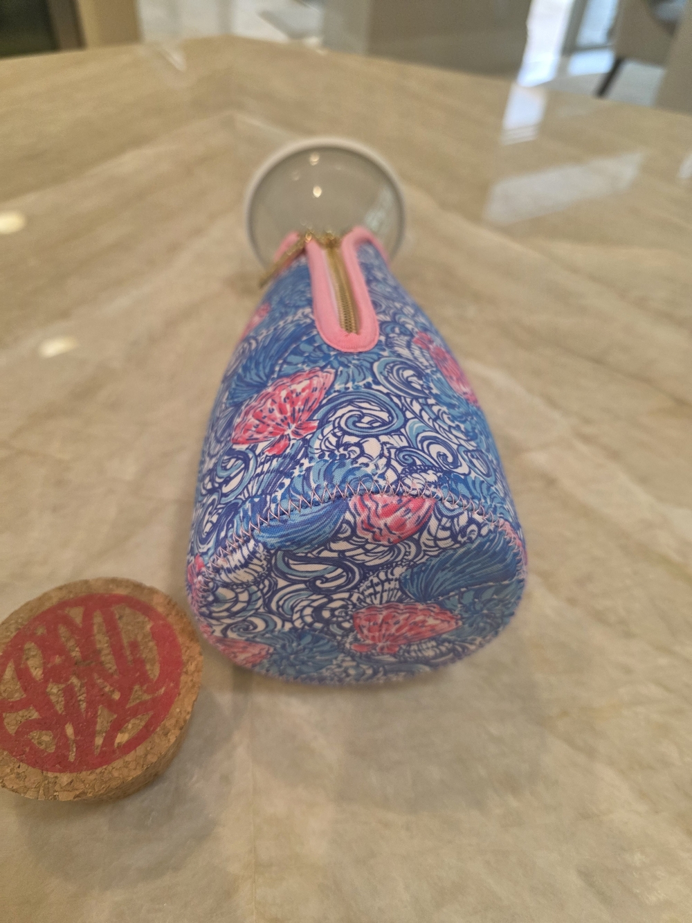 Lilly Pullizer - Bottle &  Neopren Sleeve (Pink Trim and Blue Floral Pattern) - Picture 6 of 6